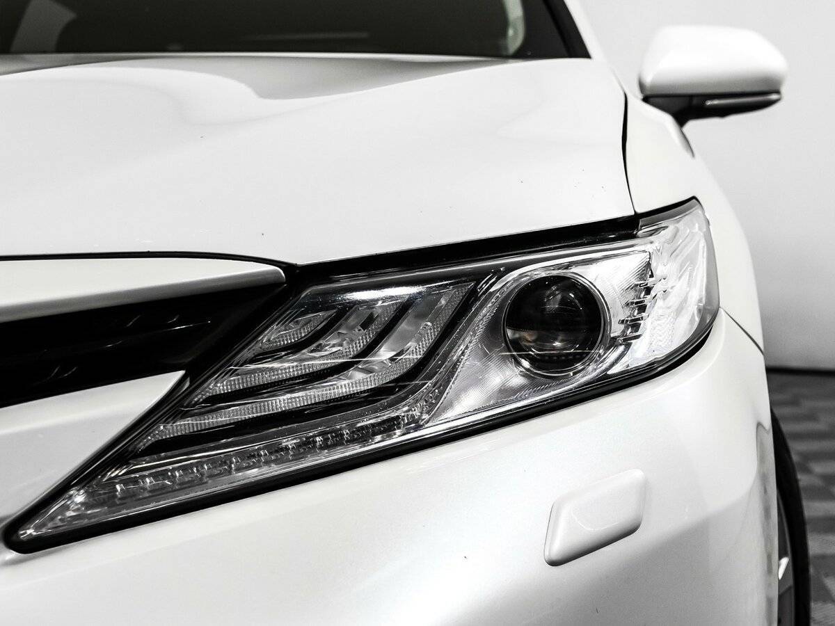 Toyota Camry, 2019 Фото №14