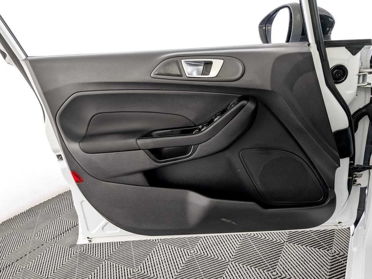 Ford Fiesta, 2017 Фото №19