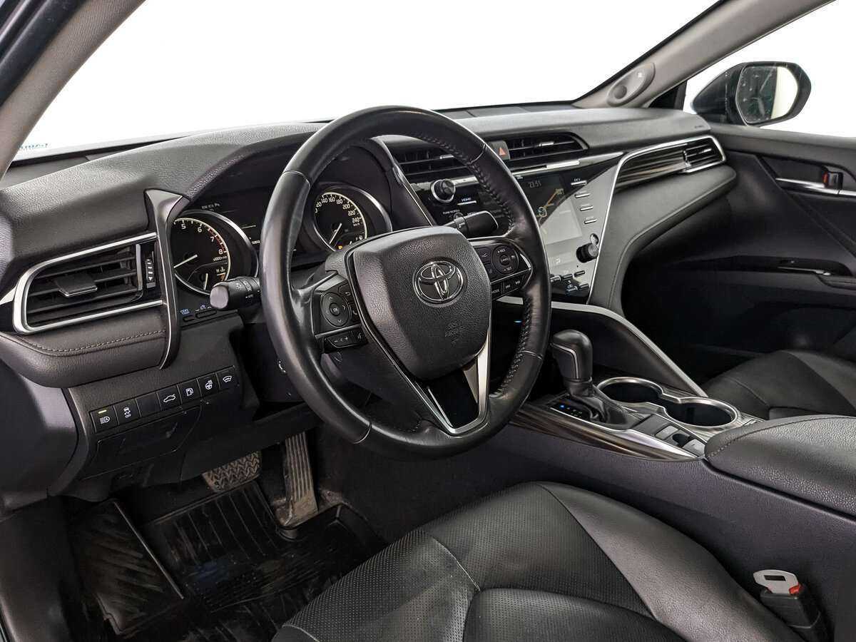 Toyota Camry, 2018 Фото №12