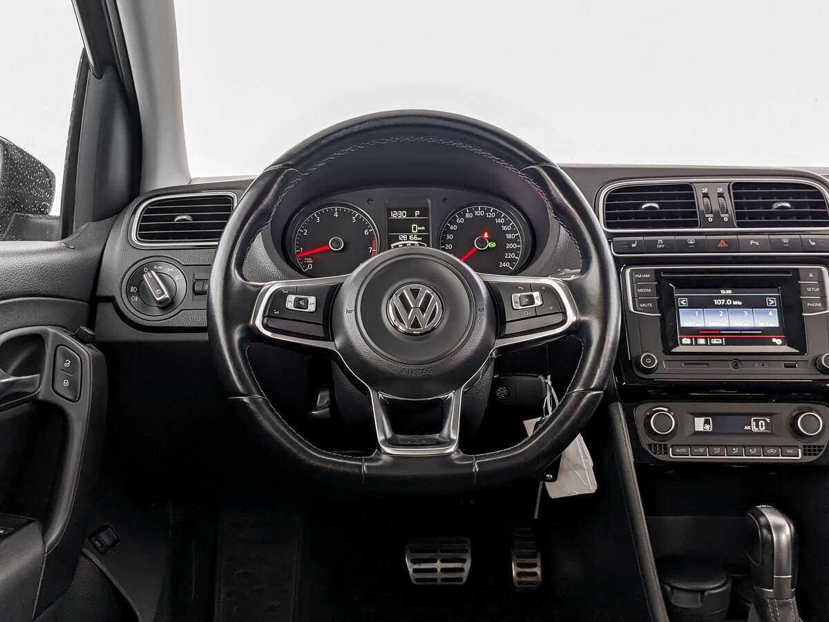 Volkswagen Polo, 2017 Фото №17