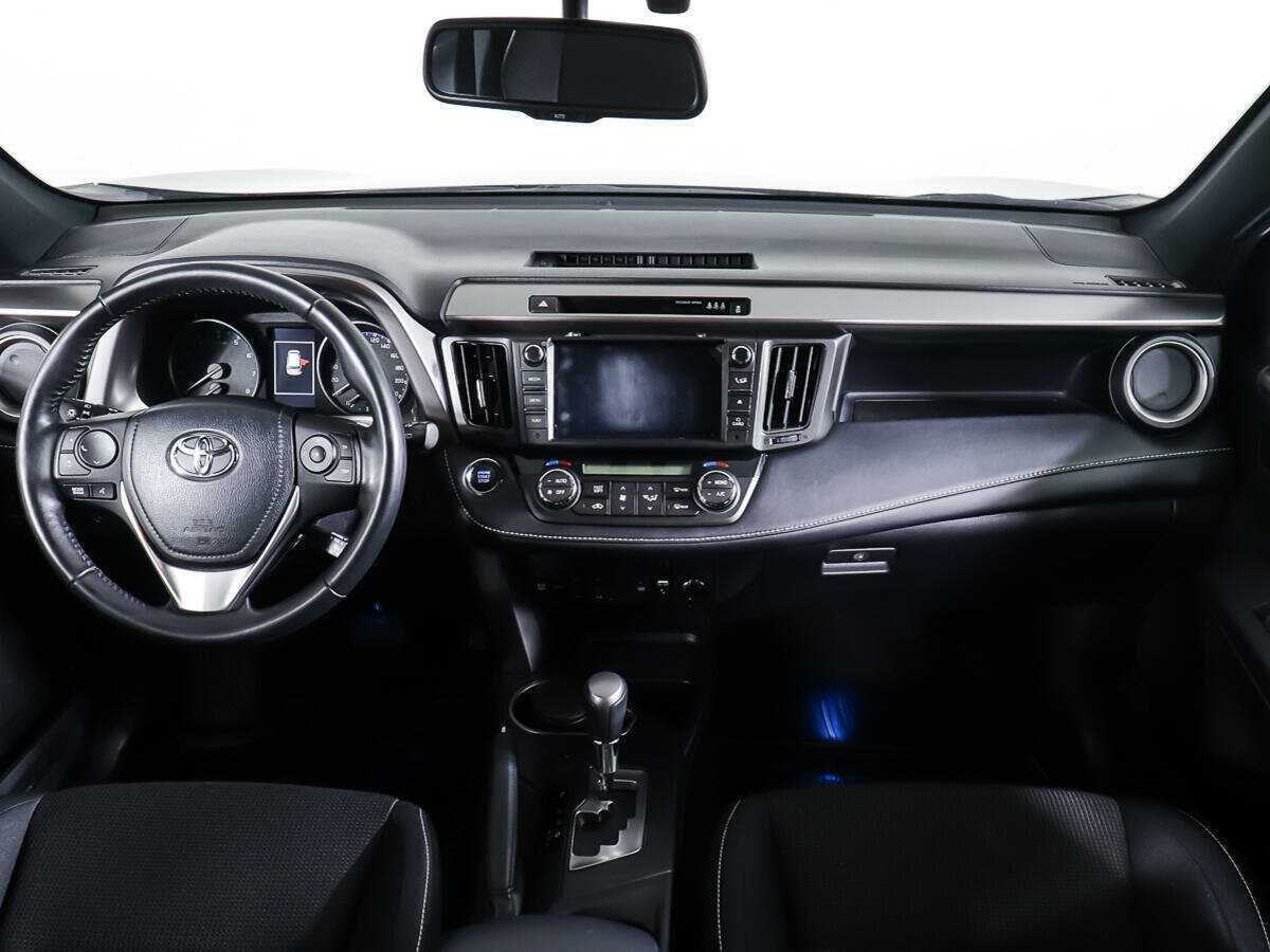 Toyota RAV4, 2018 Фото №10