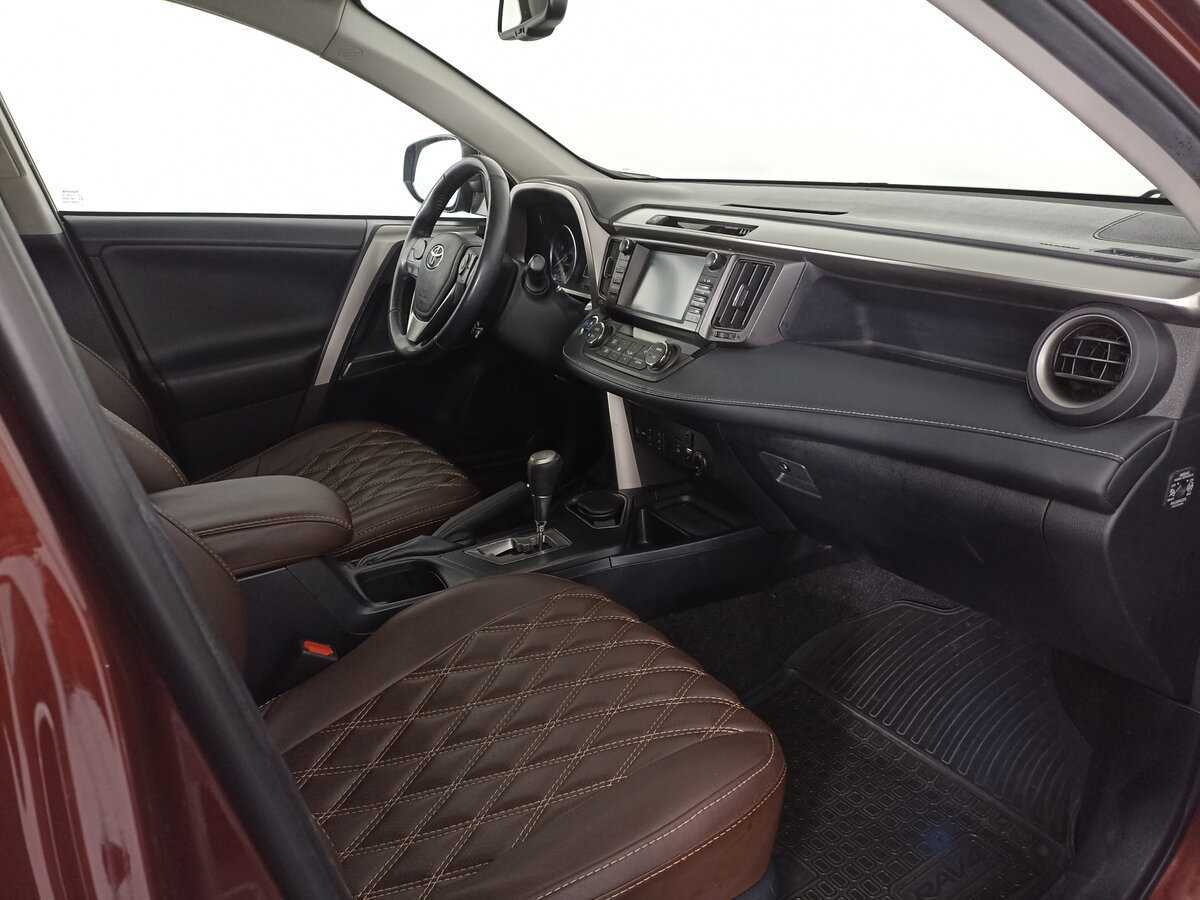 Toyota RAV4, 2018 Фото №11