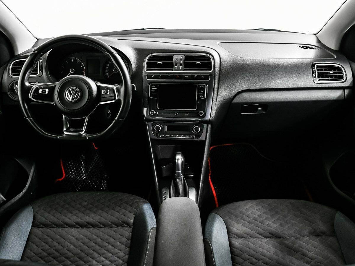 Volkswagen Polo, 2020 Фото №11