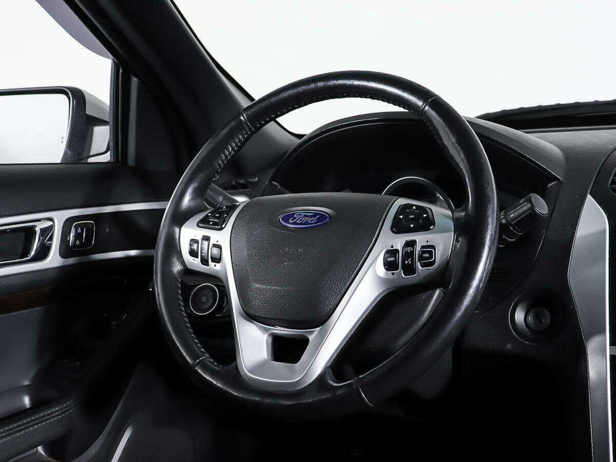 Ford Explorer, 2012 Фото №18