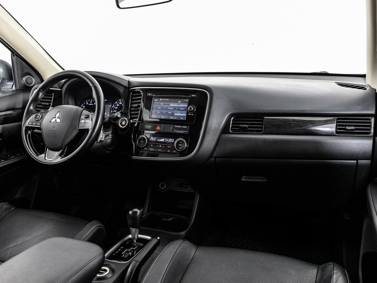 Mitsubishi Outlander III Рестайлинг 2, 2016 Фото №7
