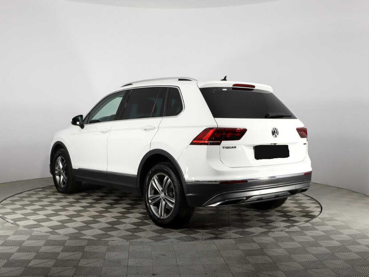 Volkswagen Tiguan, 2018 Фото №5