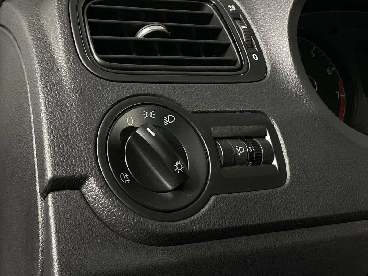 Volkswagen Polo, 2019 Фото №8