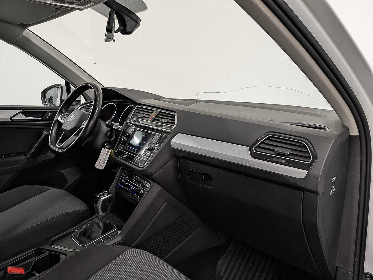 Volkswagen Tiguan, 2021 Фото №11