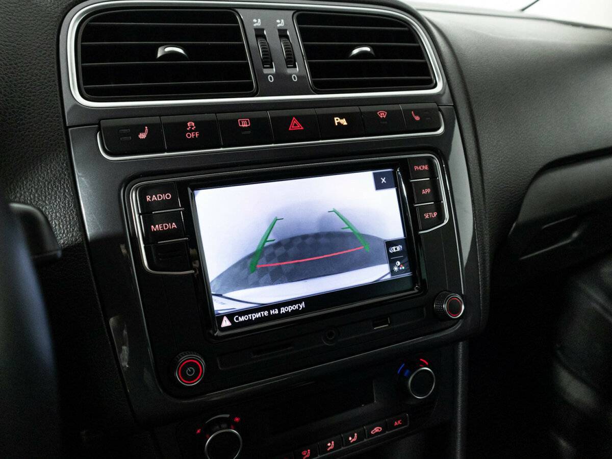 Volkswagen Polo, 2018 Фото №16