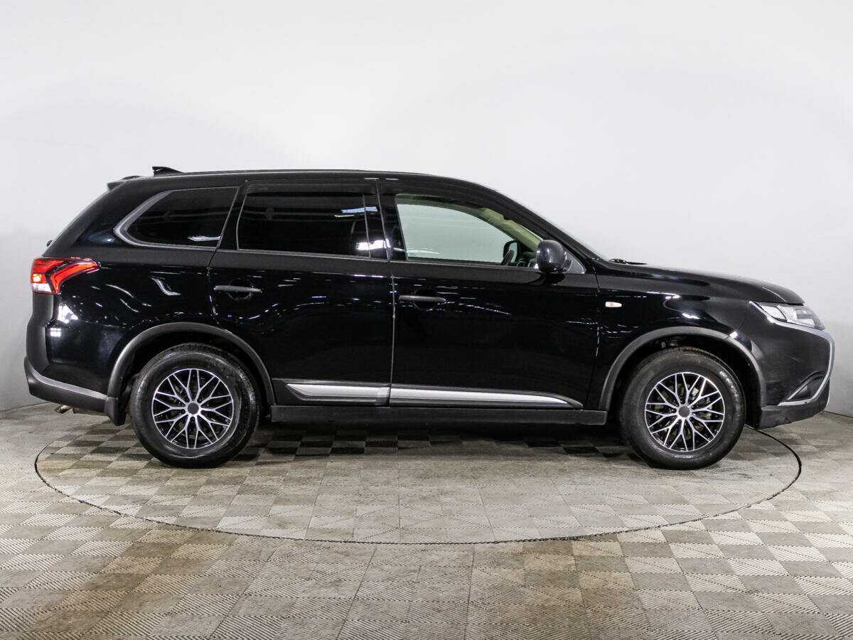 Mitsubishi Outlander, 2021 Фото №4