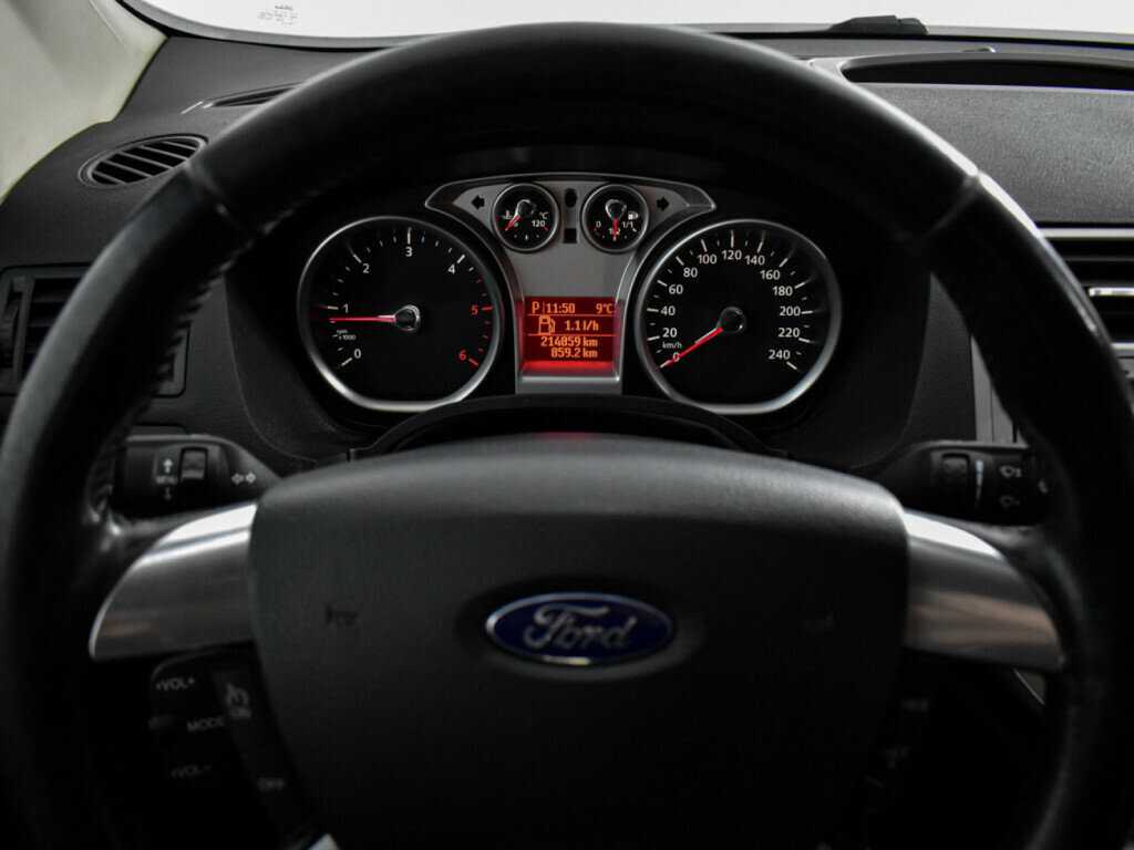 Ford Kuga, 2012 Фото №16