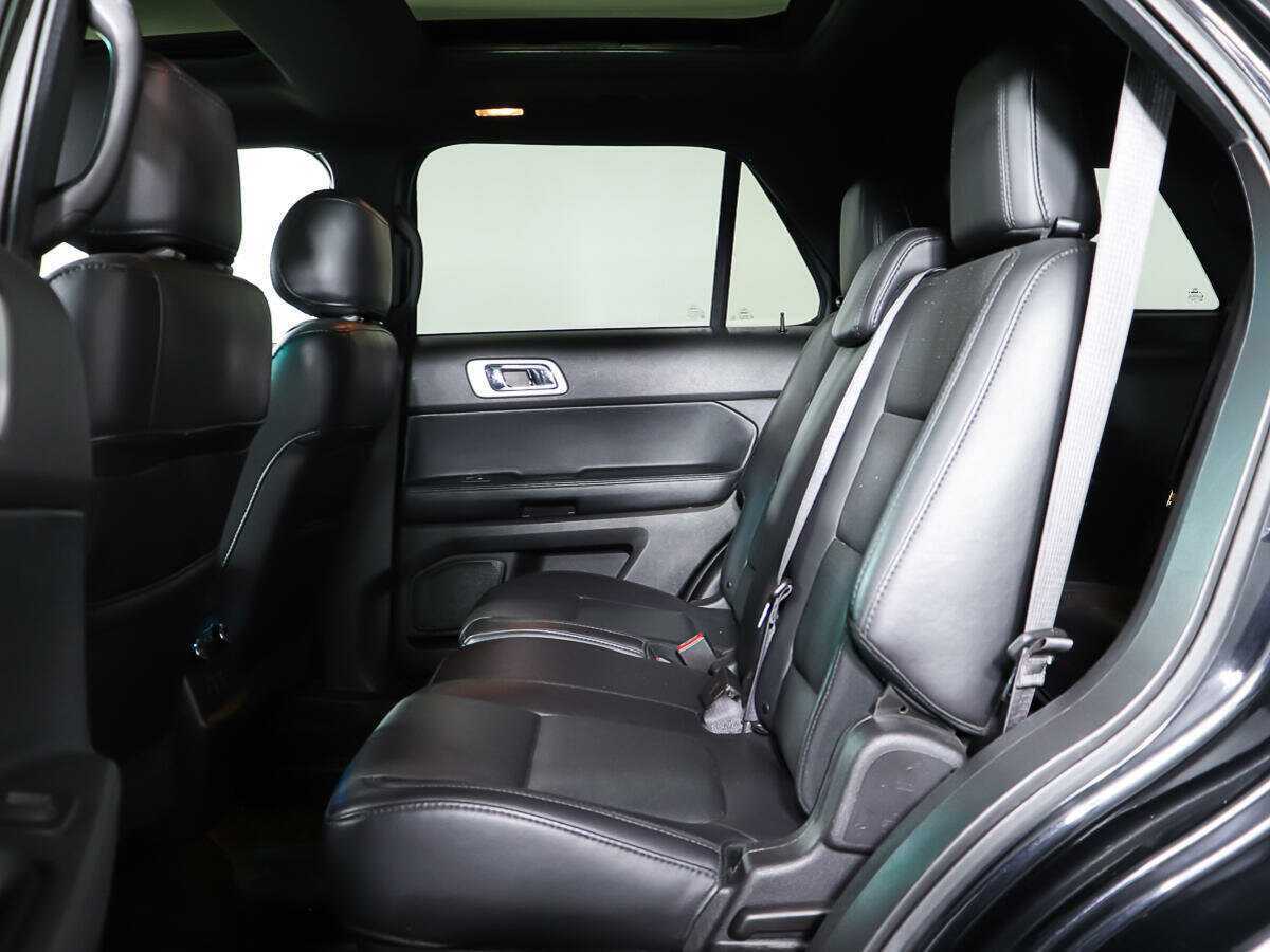Ford Explorer, 2015 Фото №10