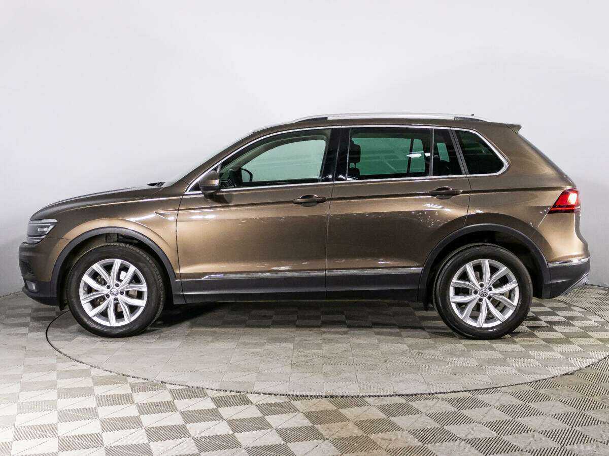 Volkswagen Tiguan, 2018 Фото №8