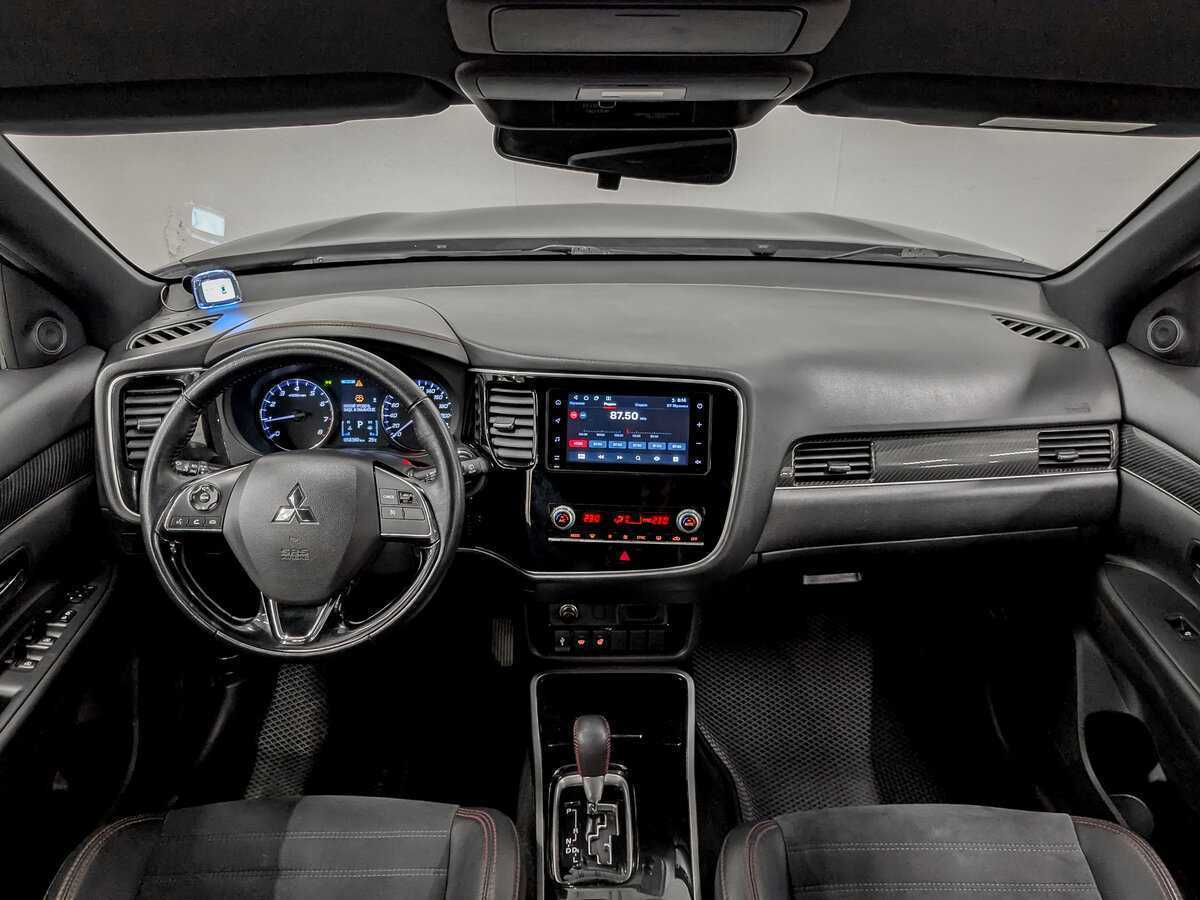 Mitsubishi Outlander, 2021 Фото №14