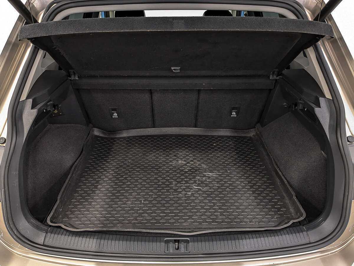 Volkswagen Tiguan, 2018 Фото №10