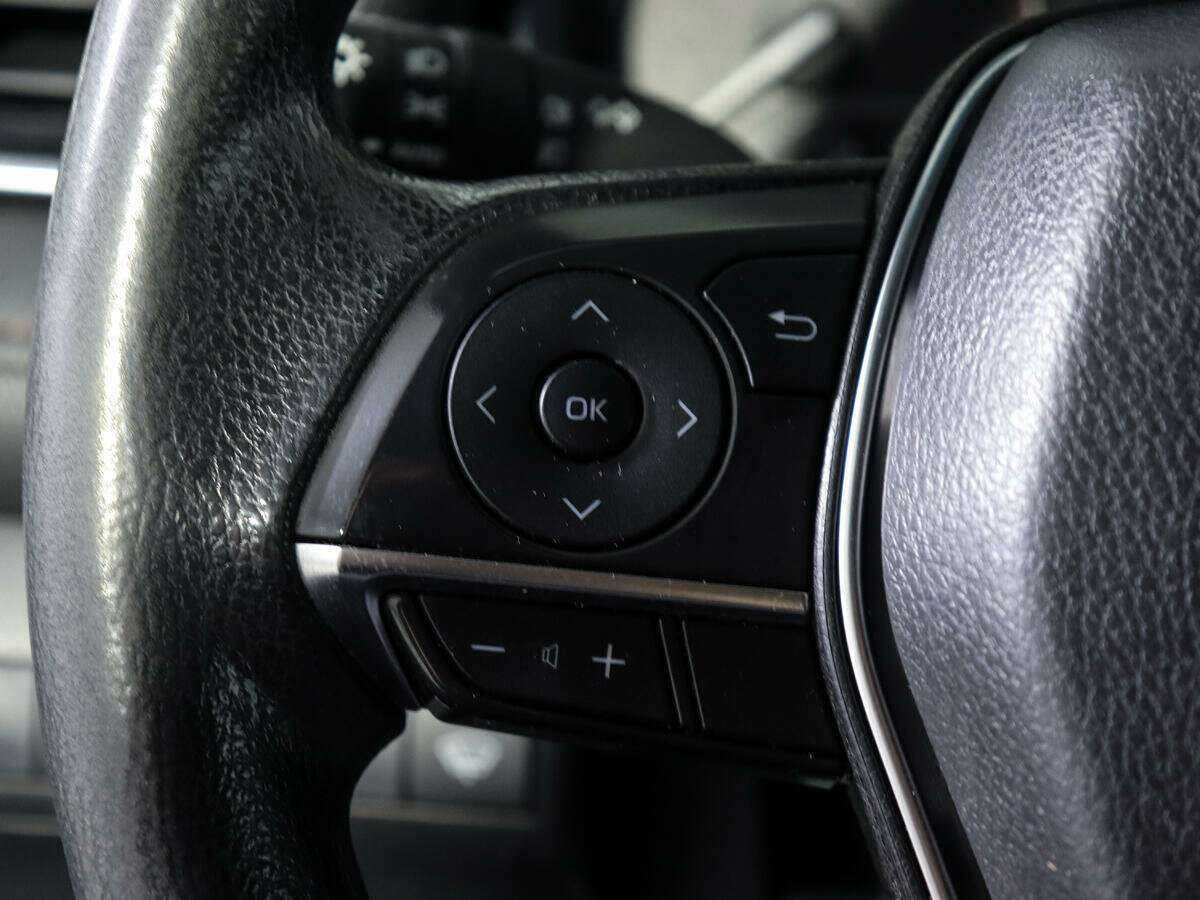 Toyota Camry, 2021 Фото №16