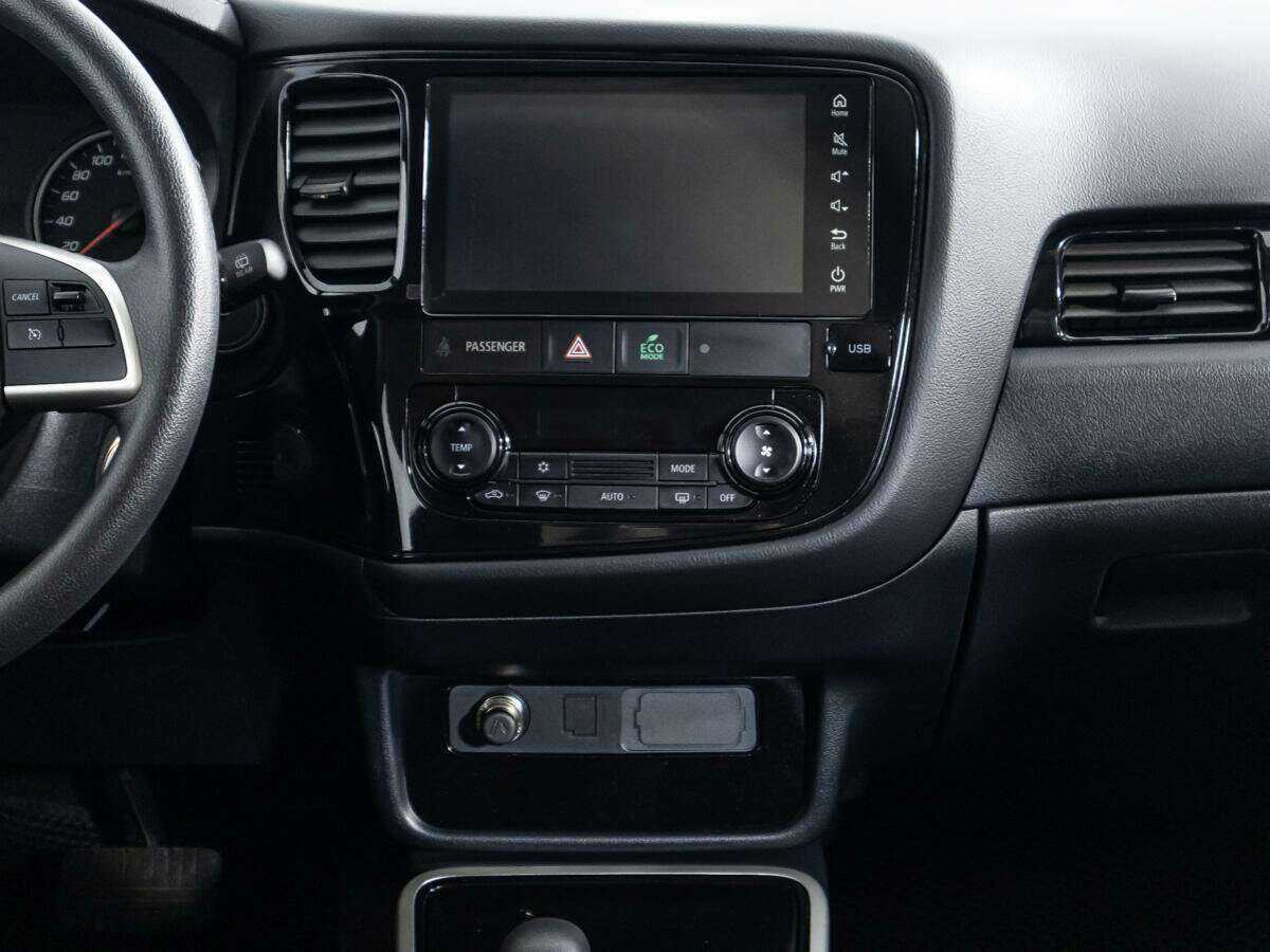 Mitsubishi Outlander, 2022 Фото №14