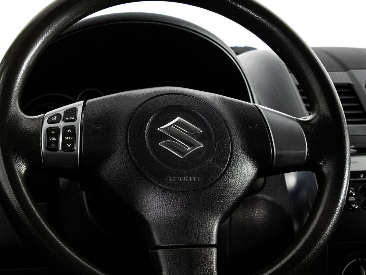 Suzuki SX4, 2012 Фото №12