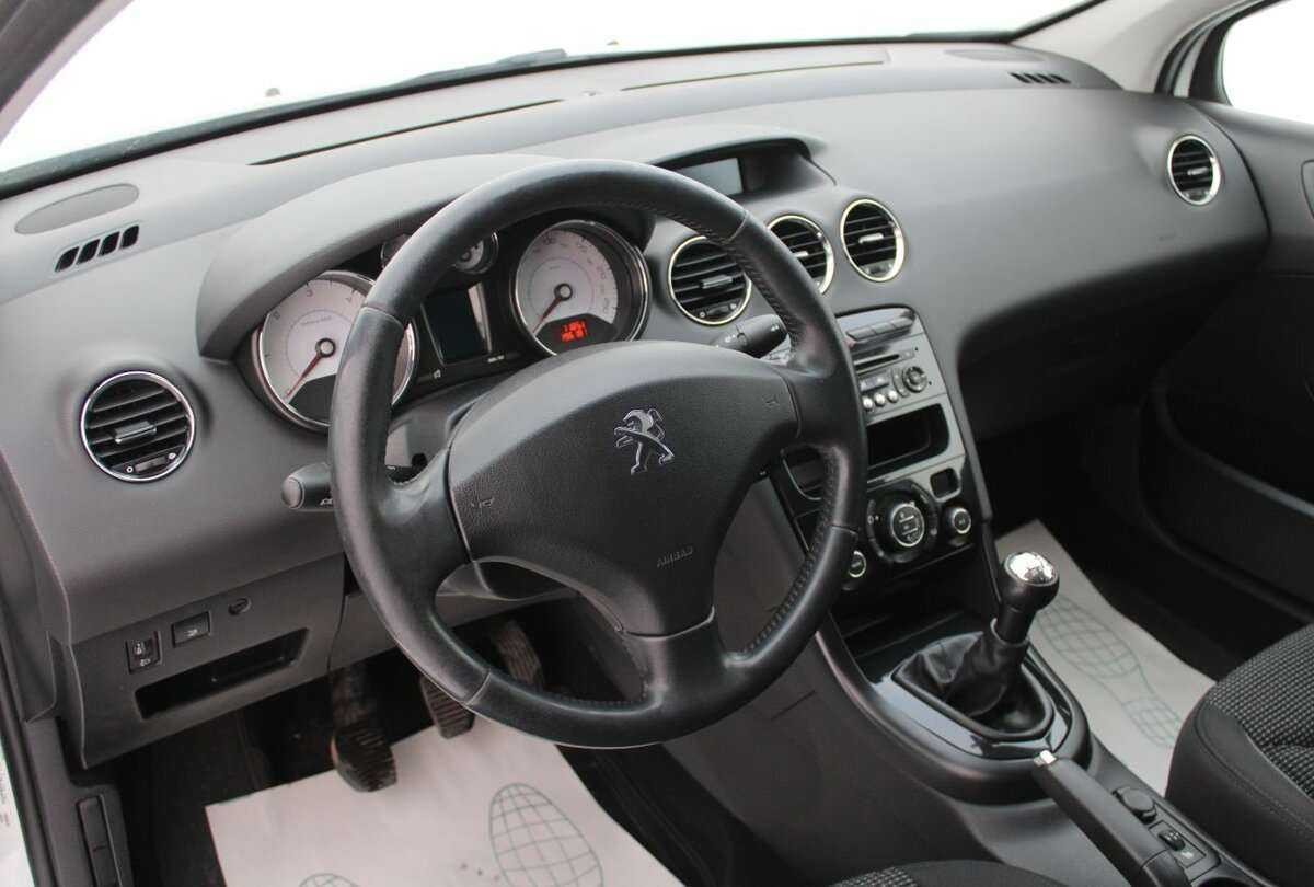 Peugeot 408, 2014 Фото №11