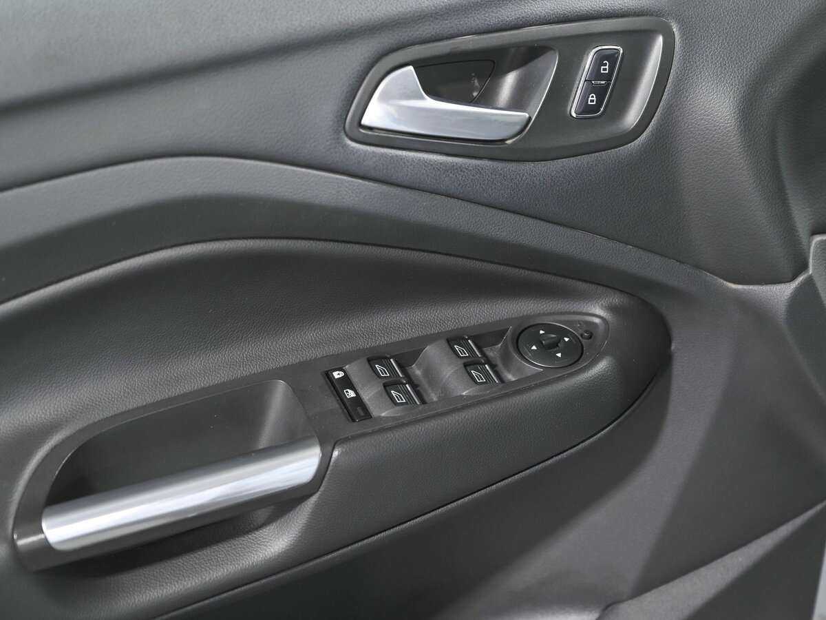 Ford Kuga, 2016 Фото №15