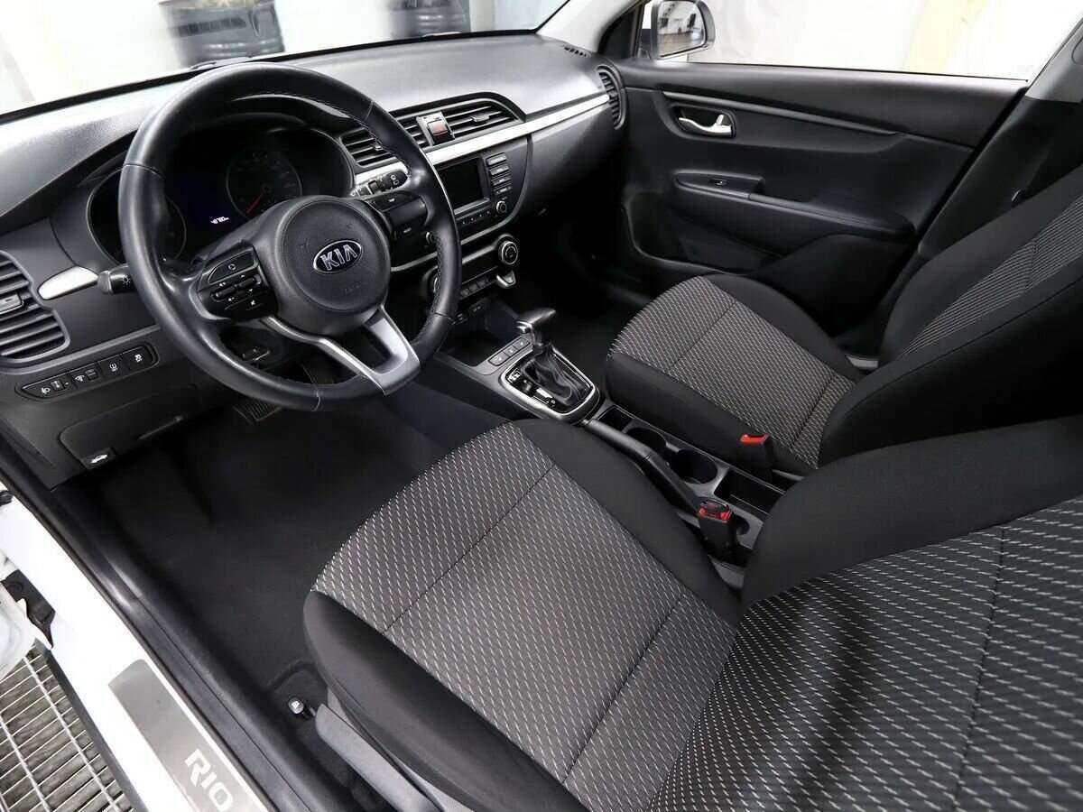 Kia Rio X-Line, 2018 Фото №8