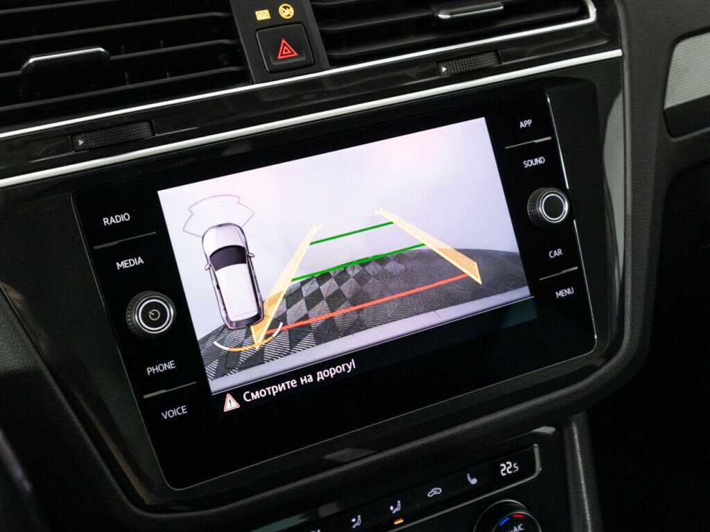 Volkswagen Tiguan, 2019 Фото №16