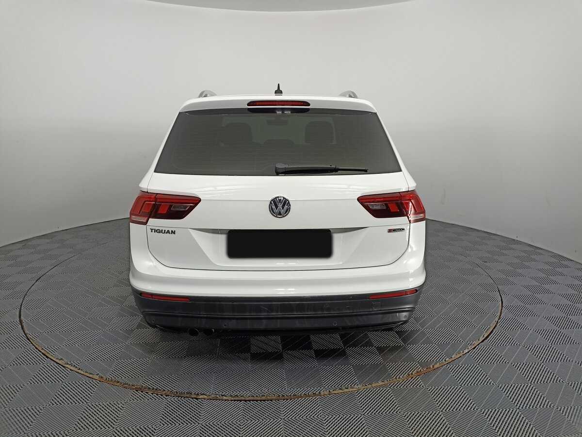 Volkswagen Tiguan, 2018 Фото №6