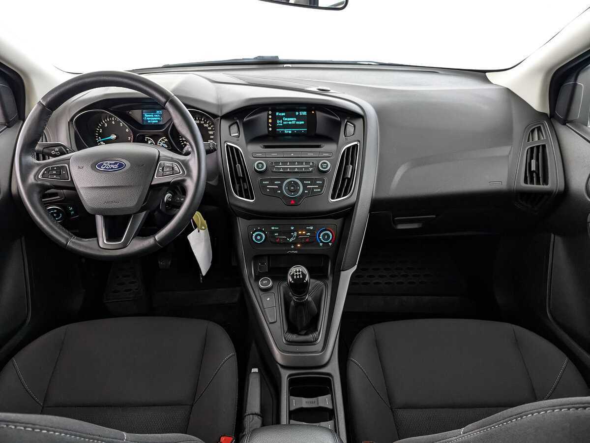 Ford Focus, 2018 Фото №12