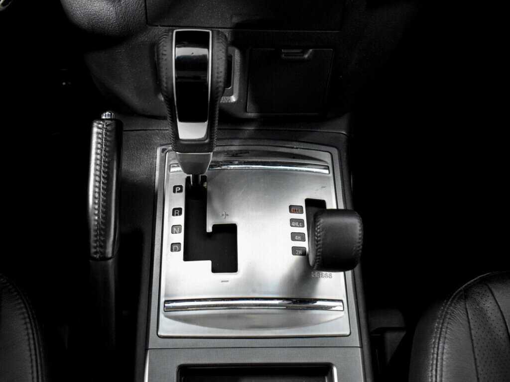 Mitsubishi Pajero, 2013 Фото №11