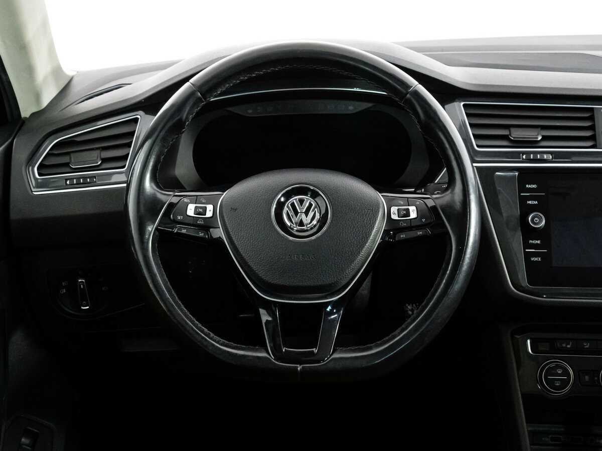 Volkswagen Tiguan, 2018 Фото №12