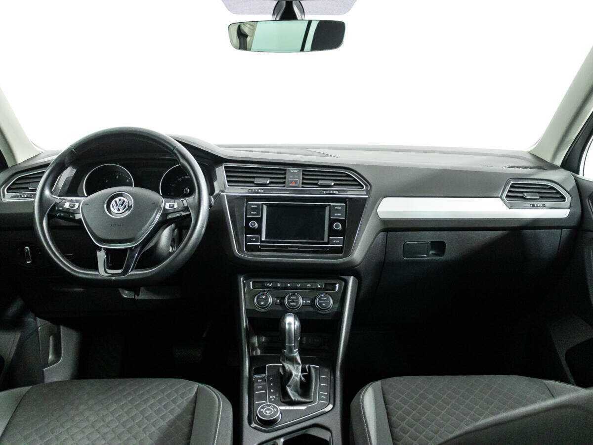 Volkswagen Tiguan, 2018 Фото №21