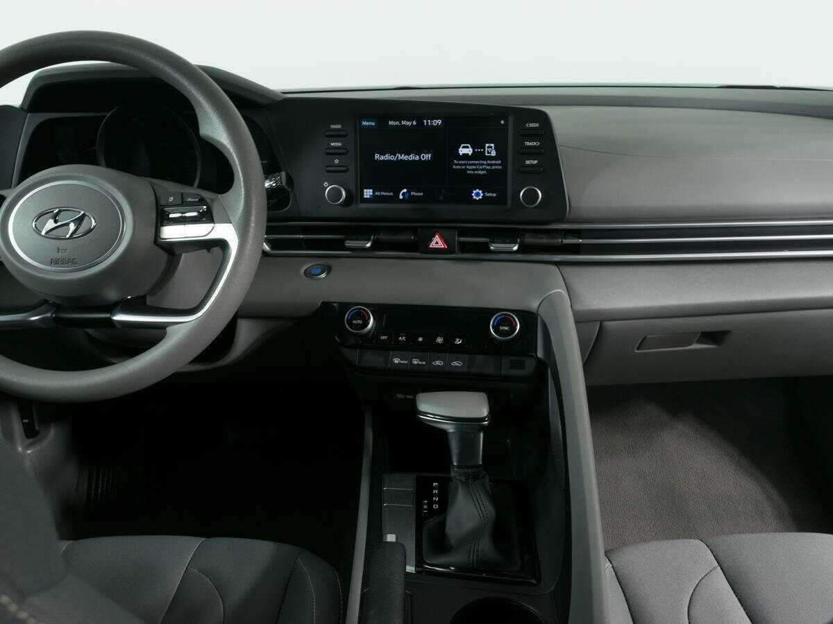 Hyundai Elantra, 2021 Фото №10