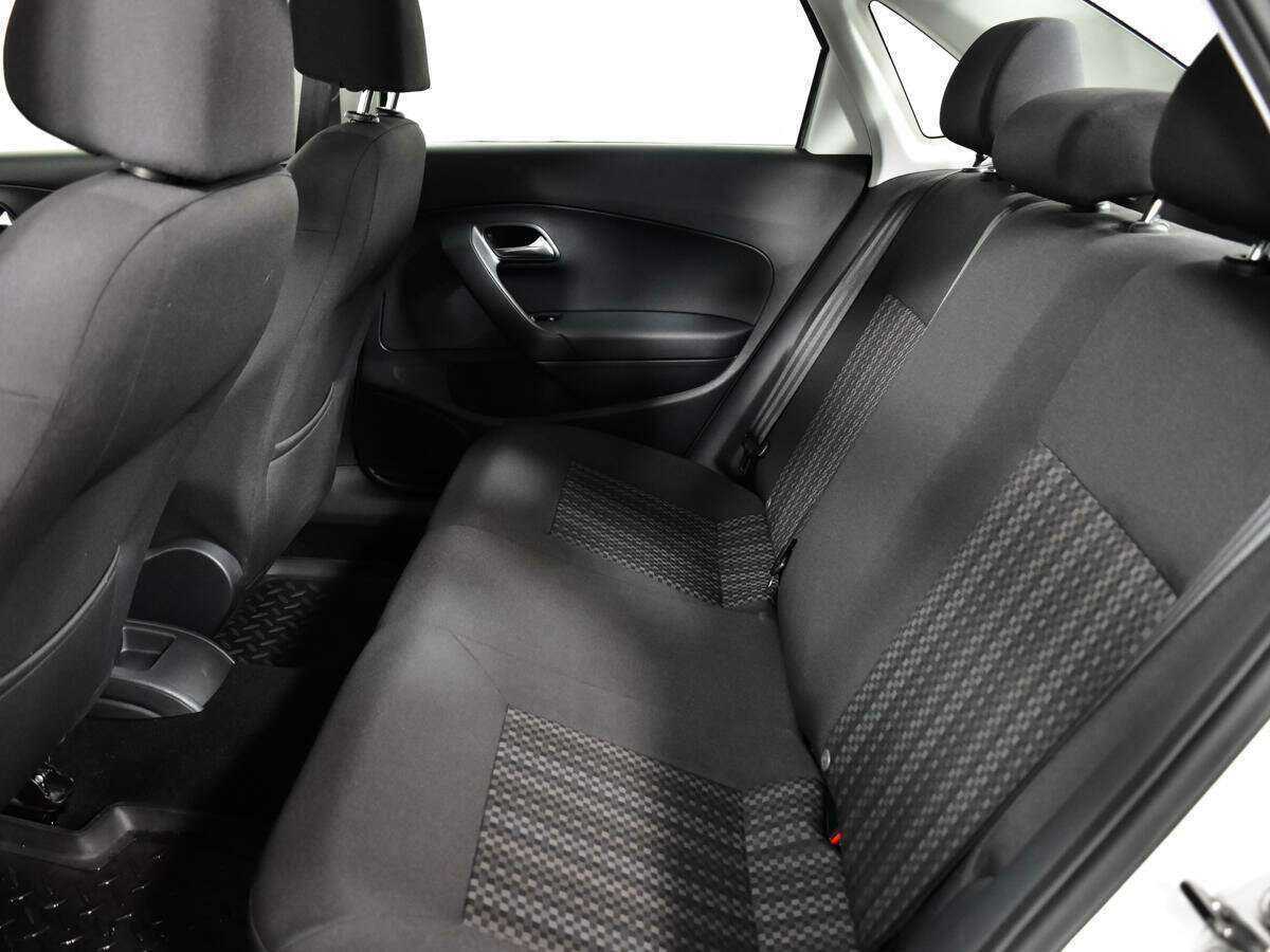 Volkswagen Polo, 2015 Фото №10