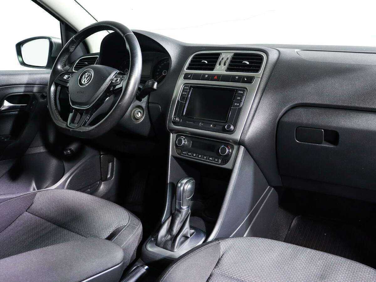 Volkswagen Polo, 2017 Фото №8