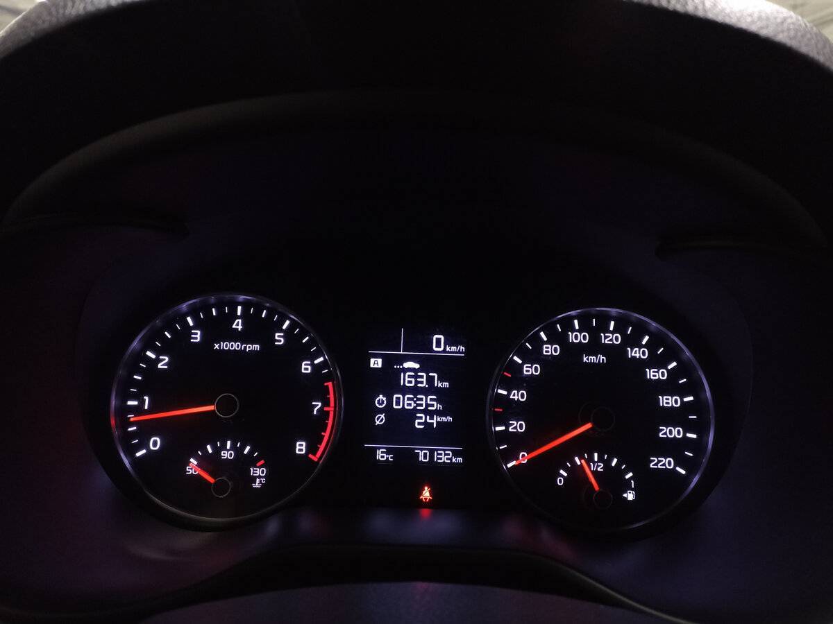 Kia Rio, 2019 Фото №13