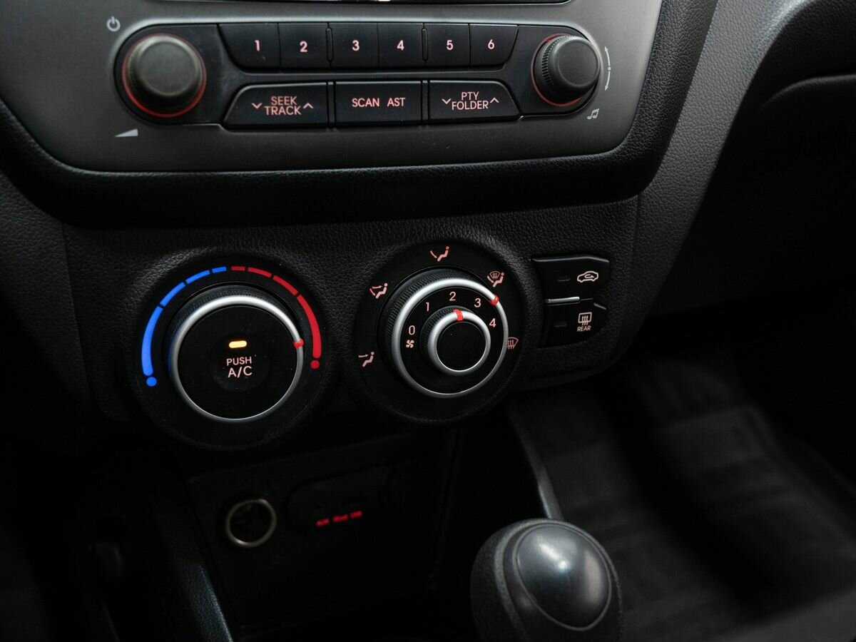 Kia Rio 4-speed, 2012 Фото №17