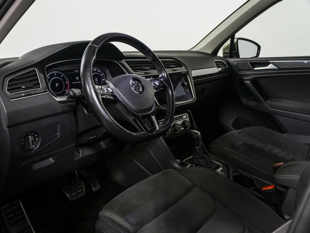 Volkswagen Tiguan II, 2018 Фото №9
