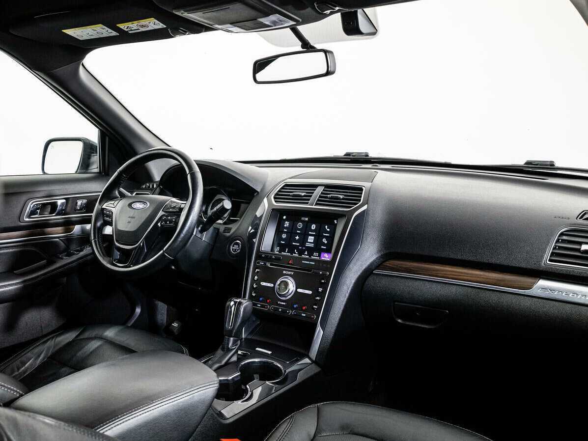 Ford Explorer, 2018 Фото №7