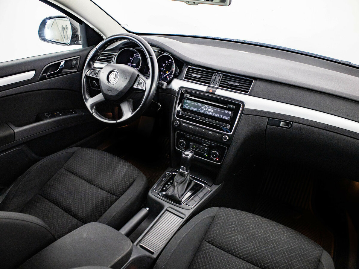 Skoda Superb DSG II Рестайлинг, 2014 Фото №11