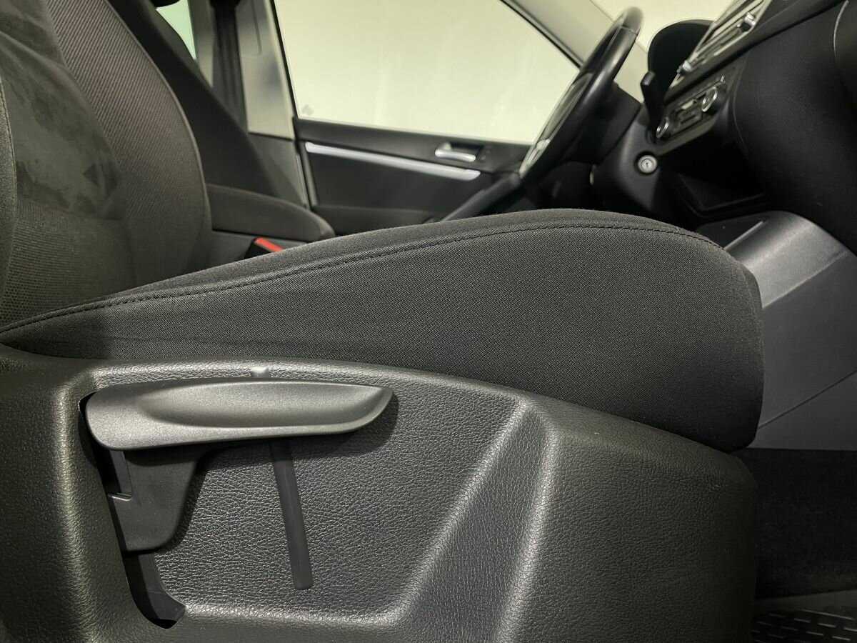 Volkswagen Tiguan, 2012 Фото №14