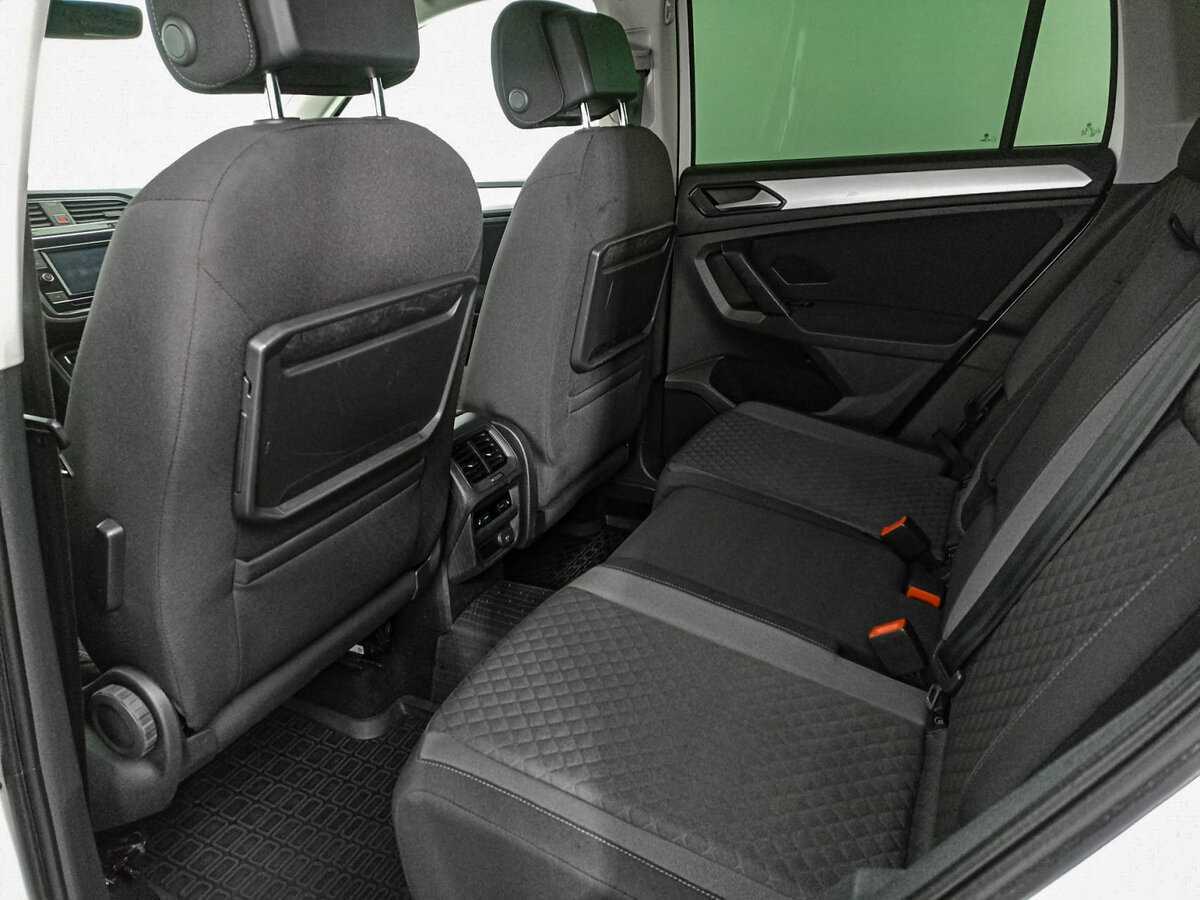 Volkswagen Tiguan, 2018 Фото №10