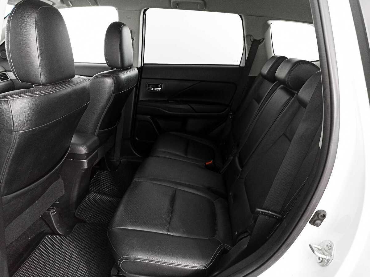 Mitsubishi Outlander, 2014 Фото №8