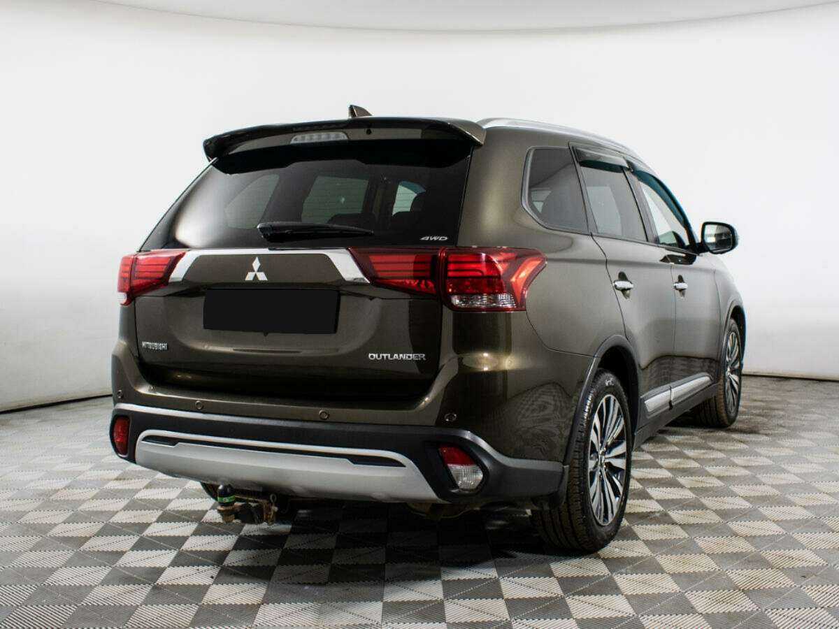 Mitsubishi Outlander, 2018 Фото №2