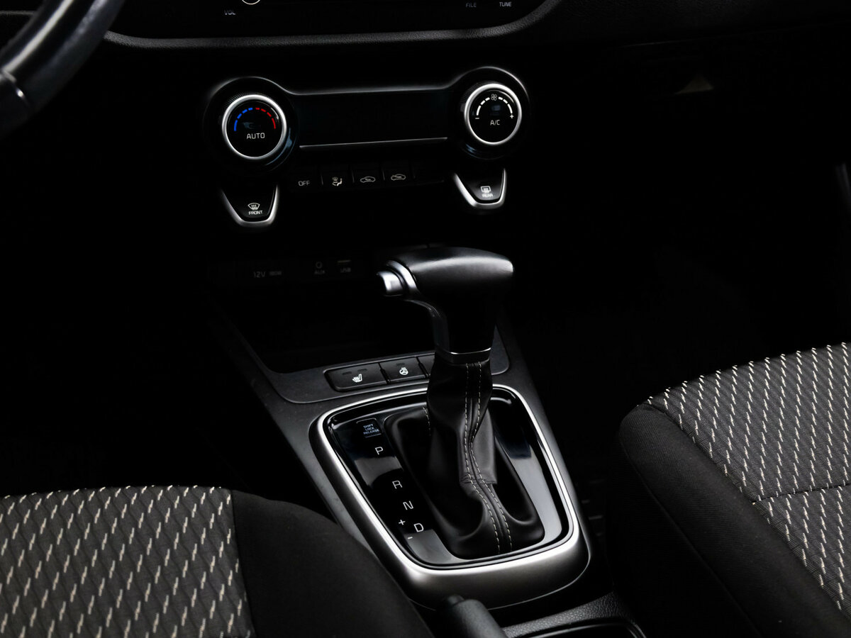 Kia Rio X-Line IV, 2018 Фото №10