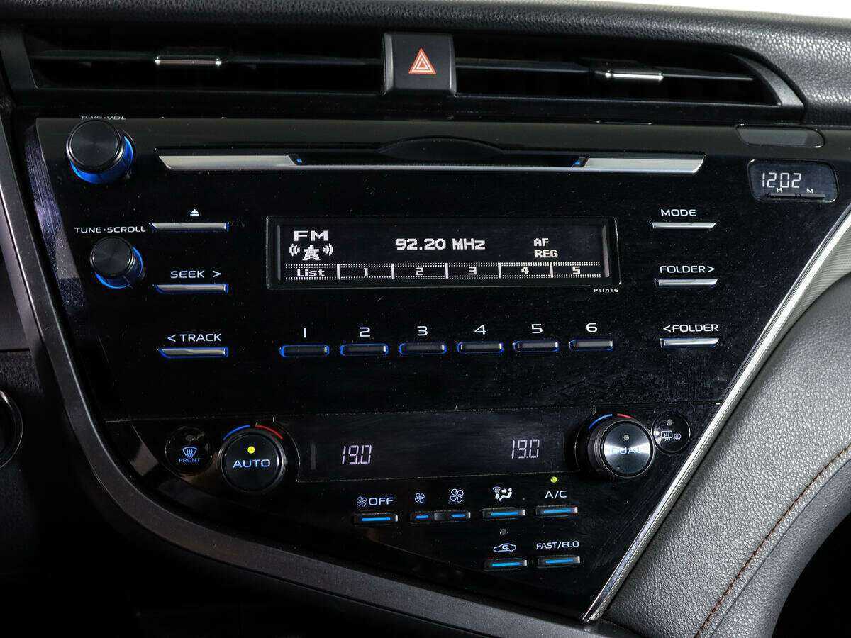 Toyota Camry, 2021 Фото №18