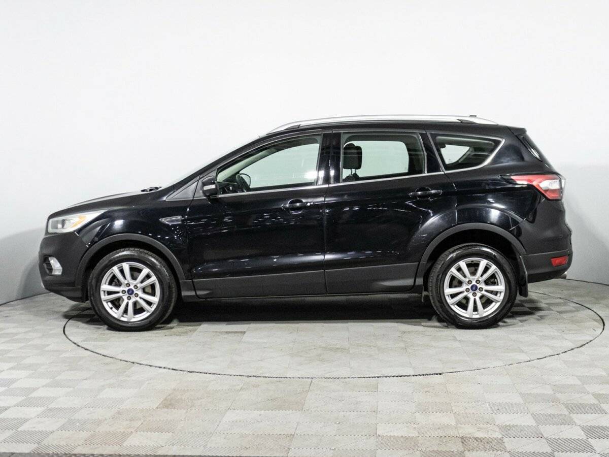 Ford Kuga II Рестайлинг, 2017 Фото №8