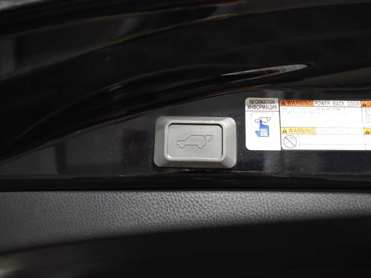 Toyota RAV4, 2018 Фото №7