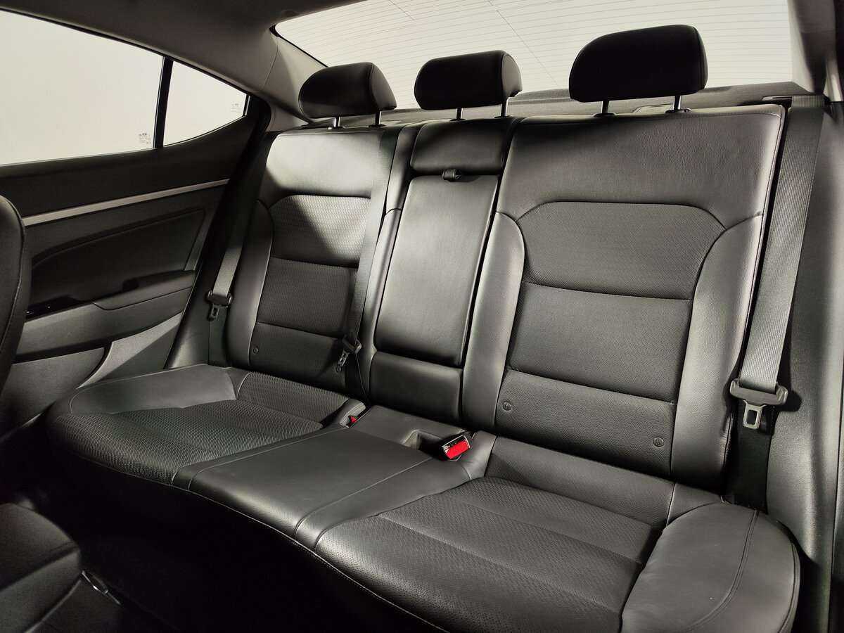 Hyundai Elantra, 2016 Фото №8