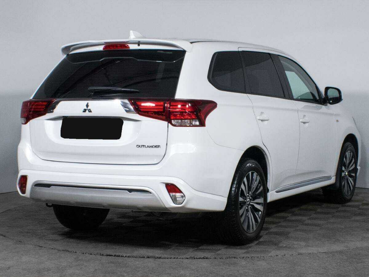 Mitsubishi Outlander, 2022 Фото №5