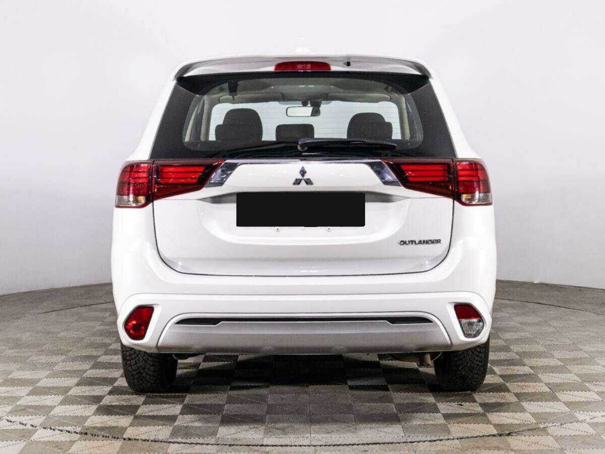 Mitsubishi Outlander, 2022 Фото №6